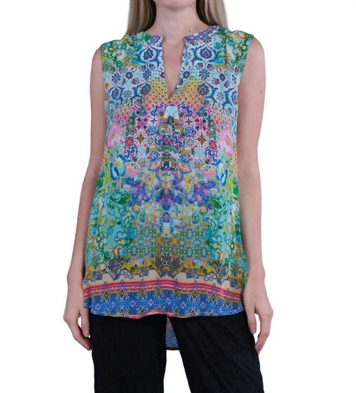 Floral Split Neck Tank Blouse In Green