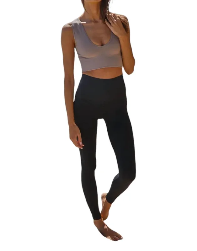 Seamless Reversible Crop Tank Top In Espresso